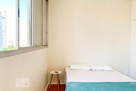 Apartamento à venda com 40m², 1 quarto e sem vagaQuarto