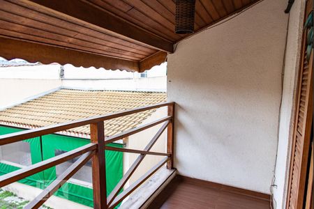 Casa à venda com 313m², 4 quartos e 8 vagasVaranda do quarto 1