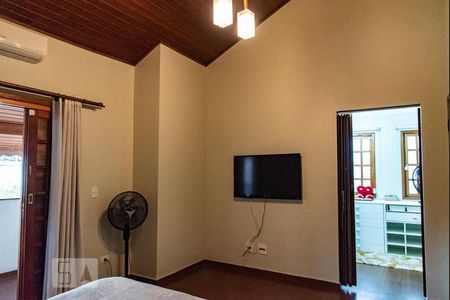 Casa à venda com 313m², 4 quartos e 8 vagasSuíte