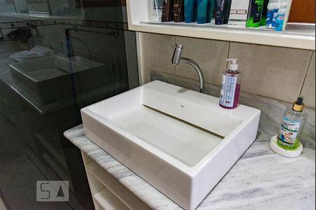 Casa à venda com 313m², 4 quartos e 8 vagasPia