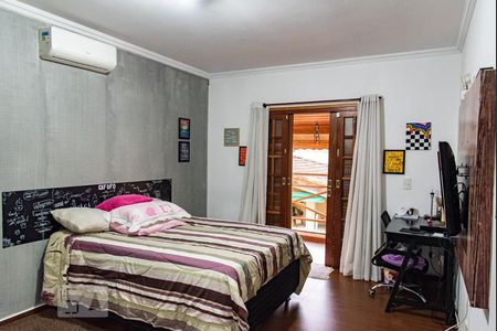 Casa à venda com 313m², 4 quartos e 8 vagasQuarto 1