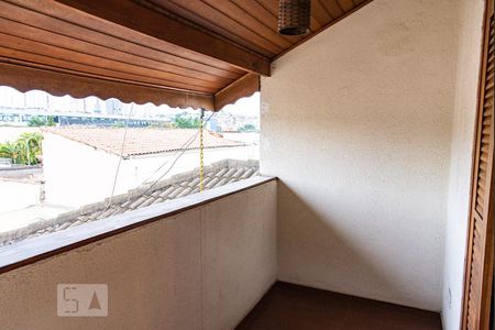 Casa à venda com 313m², 4 quartos e 8 vagasVaranda da suíte