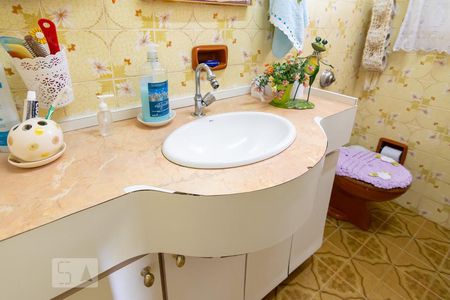 Casa à venda com 120m², 2 quartos e 10 vagasBanheiro