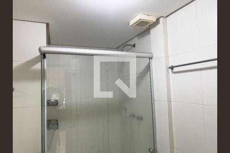 Banheiro 1, Box e chuveiro  de apartamento para alugar com 3 quartos, 98m² em Vila Nova Conceição, São Paulo