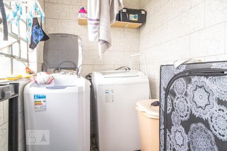 Casa à venda com 122m², 6 quartos e 1 vaga Casa à venda com 122m², 6 quartos e 1 vagaCasa 3 - Área de Serviço