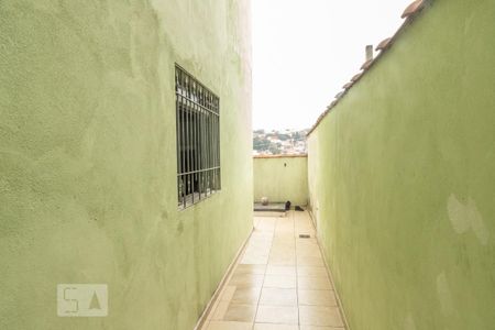 Casa à venda com 122m², 6 quartos e 1 vaga Casa à venda com 122m², 6 quartos e 1 vagaCasa 3 - Quintal