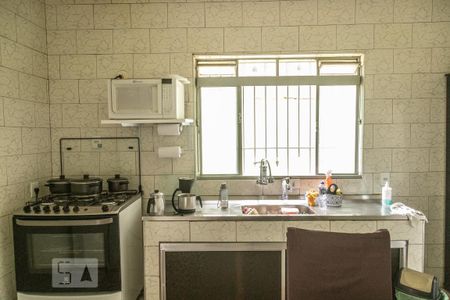 Casa à venda com 122m², 6 quartos e 1 vaga Casa à venda com 122m², 6 quartos e 1 vagaCasa 3 - Cozinha