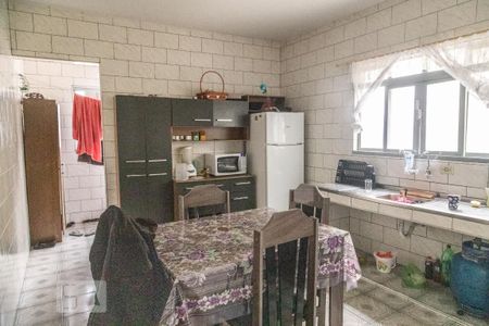 Casa à venda com 122m², 6 quartos e 1 vaga Casa à venda com 122m², 6 quartos e 1 vagaCasa 2 - Cozinha