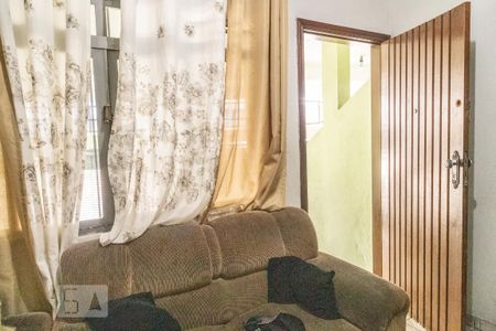 Casa à venda com 122m², 6 quartos e 1 vaga Casa à venda com 122m², 6 quartos e 1 vagaCasa 1 - Sala