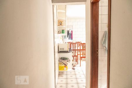 Casa à venda com 122m², 6 quartos e 1 vaga Casa à venda com 122m², 6 quartos e 1 vagaCasa 1 - Corredor