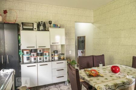 Casa à venda com 122m², 6 quartos e 1 vaga Casa à venda com 122m², 6 quartos e 1 vagaCasa 3 - Cozinha