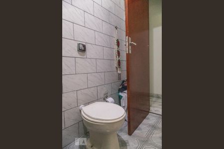 Casa à venda com 122m², 6 quartos e 1 vaga Casa à venda com 122m², 6 quartos e 1 vagaCasa 2 - Banheiro