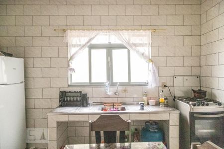 Casa à venda com 122m², 6 quartos e 1 vaga Casa à venda com 122m², 6 quartos e 1 vagaCasa 2 - Cozinha