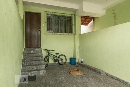 Casa à venda com 122m², 6 quartos e 1 vaga Casa à venda com 122m², 6 quartos e 1 vagaCasa 1 - Garagem