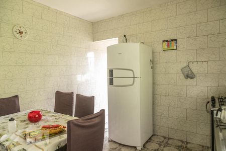 Casa à venda com 122m², 6 quartos e 1 vaga Casa à venda com 122m², 6 quartos e 1 vagaCasa 3 - Cozinha