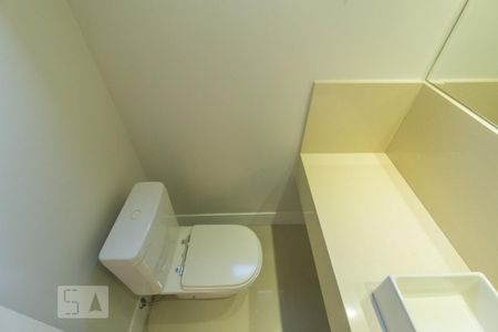Lavabo 1 de apartamento para alugar com 5 quartos, 285m² em Vargem Grande, Rio de Janeiro