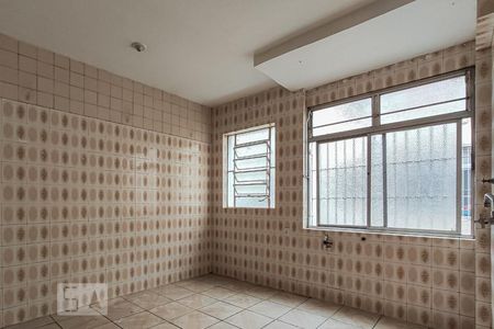 Apartamento à venda com 94m², 3 quartos e sem vaga Apartamento à venda com 94m², 3 quartos e sem vagaCozinha e Área de Serviço