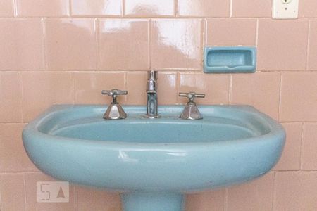 Apartamento à venda com 94m², 3 quartos e sem vaga Apartamento à venda com 94m², 3 quartos e sem vagaBanheiro