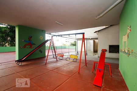 Apartamento à venda com 73m², 2 quartos e 1 vagaÁrea Comum - Playground