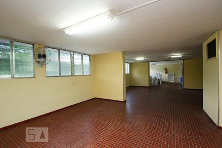 Apartamento à venda com 73m², 2 quartos e 1 vagaÁrea comum - Salão de festas