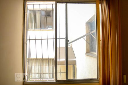 Quarto 1 de apartamento para alugar com 2 quartos, 55m² em João Pinheiro, Belo Horizonte