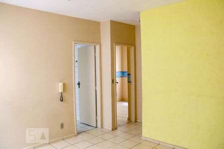 Sala de apartamento para alugar com 2 quartos, 55m² em João Pinheiro, Belo Horizonte