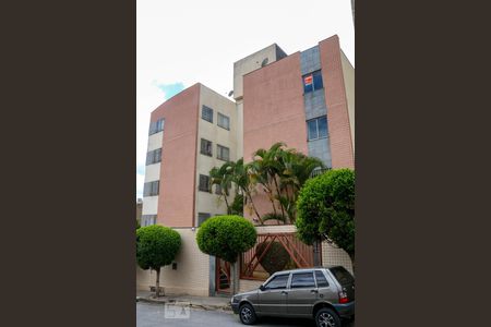 Apartamento para alugar com 55m², 2 quartos e 1 vagaFachada