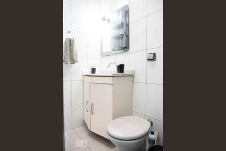 Casa à venda com 102m², 2 quartos e 4 vagasBanheiro