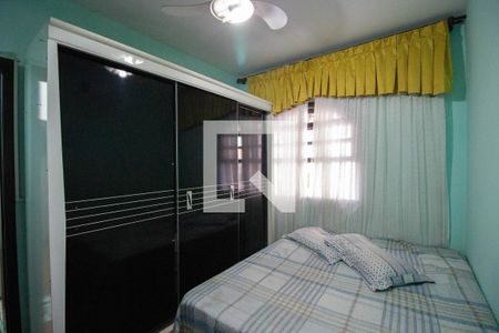 Casa à venda com 300m², 3 quartos e 2 vagas Casa à venda com 300m², 3 quartos e 2 vagasQuarto 2