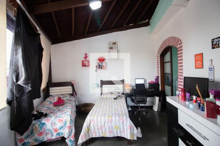 Casa à venda com 300m², 3 quartos e 2 vagas Casa à venda com 300m², 3 quartos e 2 vagasQuarto 3