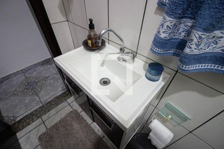 Banheiro 1 de casa à venda com 3 quartos, 300m² em Vila Carmosina, São Paulo