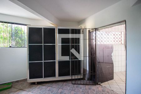 Casa à venda com 300m², 3 quartos e 2 vagas Casa à venda com 300m², 3 quartos e 2 vagasGaragem