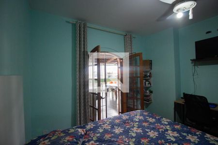 Casa à venda com 300m², 3 quartos e 2 vagas Casa à venda com 300m², 3 quartos e 2 vagasQuarto 1