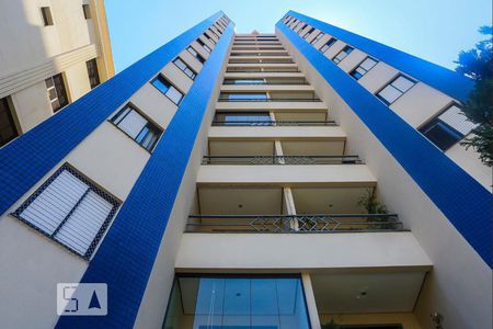 Apartamento à venda com 85m², 3 quartos e 2 vagasFachada