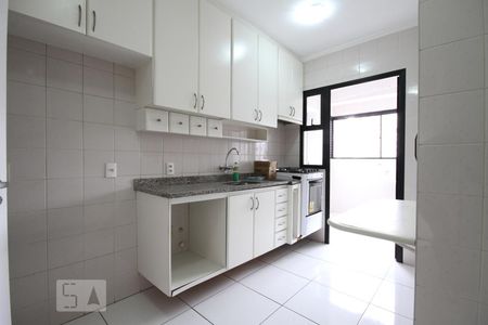 Apartamento à venda com 85m², 3 quartos e 2 vagasCozinha