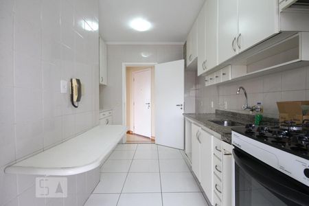 Apartamento à venda com 85m², 3 quartos e 2 vagasCozinha