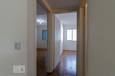 Corredor de apartamento para alugar com 2 quartos, 68m² em Vila Mariana, São Paulo
