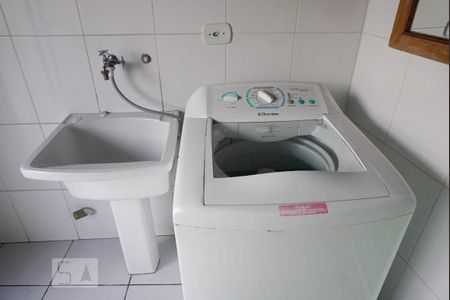 Casa à venda com 125m², 3 quartos e 2 vagasLavanderia 2