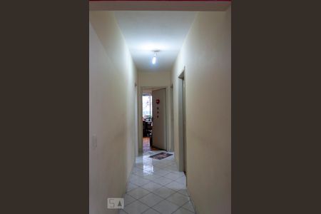 Corredor de apartamento à venda com 3 quartos, 75m² em Cristal, Porto Alegre
