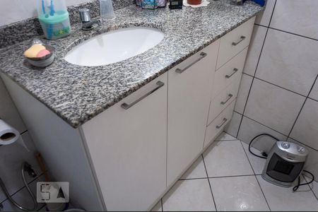 Apartamento à venda com 75m², 3 quartos e 1 vagaBanheiro
