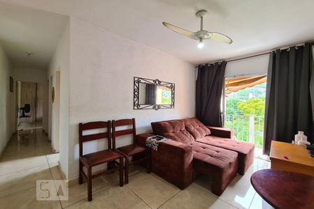 Sala de apartamento para alugar com 2 quartos, 50m² em Piedade, Rio de Janeiro