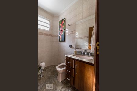 Casa à venda com 245m², 3 quartos e 2 vagasLavabo