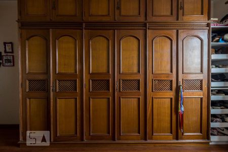 Casa à venda com 245m², 3 quartos e 2 vagasSuíte 2