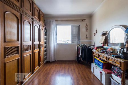 Casa à venda com 245m², 3 quartos e 2 vagasSuíte 2