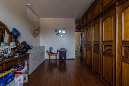 Casa à venda com 245m², 3 quartos e 2 vagasSuíte 2