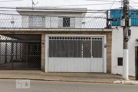 Casa à venda com 245m², 3 quartos e 2 vagasFachada