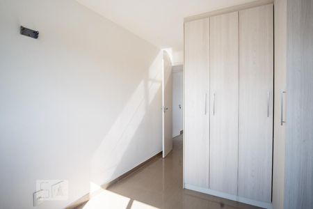 Apartamento à venda com 57m², 2 quartos e 1 vagaQuarto 2