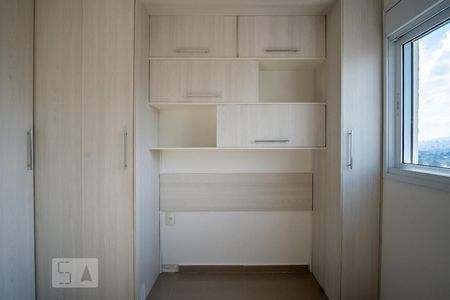 Apartamento à venda com 57m², 2 quartos e 1 vagaQuarto 2