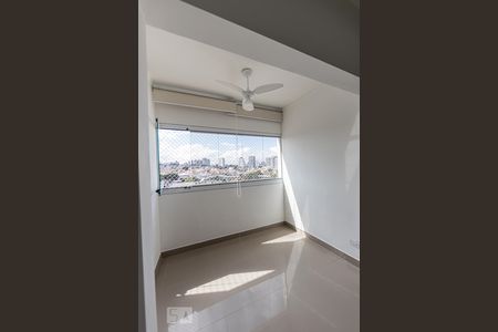 Varanda e Área de Serviço de apartamento à venda com 2 quartos, 51m² em Vila Prudente, São Paulo