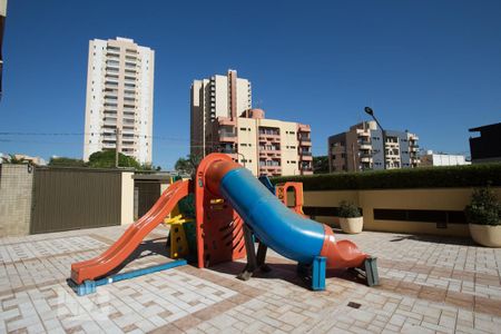Apartamento para alugar com 202m², 4 quartos e 3 vagasÁrea comum - playground